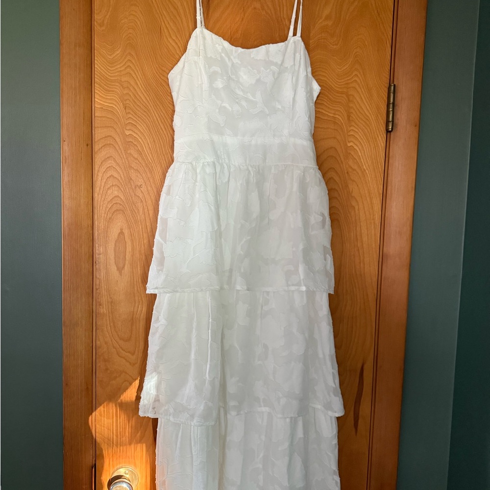 Lulu’s Floral White Textured Dress